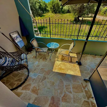 Le Due Terre Semesterbostad Kastellanoi (Parelioi, Corfu)